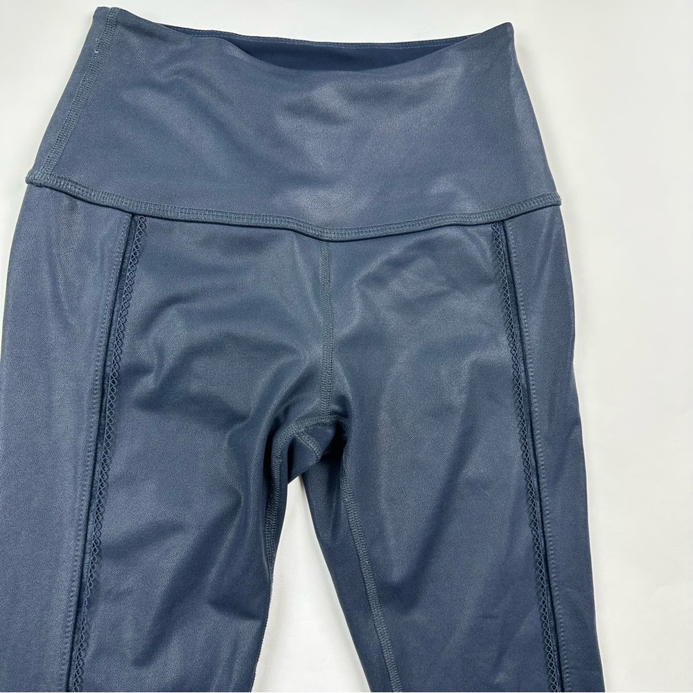 Beyond Yoga Navy Ride It High Matte Pearlized Athletic Legging Size XS - Picture 3 of 11
